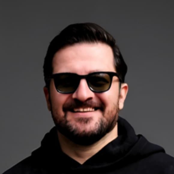 اکبر نوریان